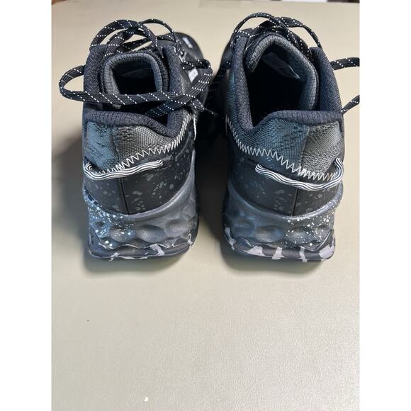 New Balance Women's 9 Fresh Foam Garoe Trail Running Shoe Black Blacktop Seasalt - Picture 4 of 11